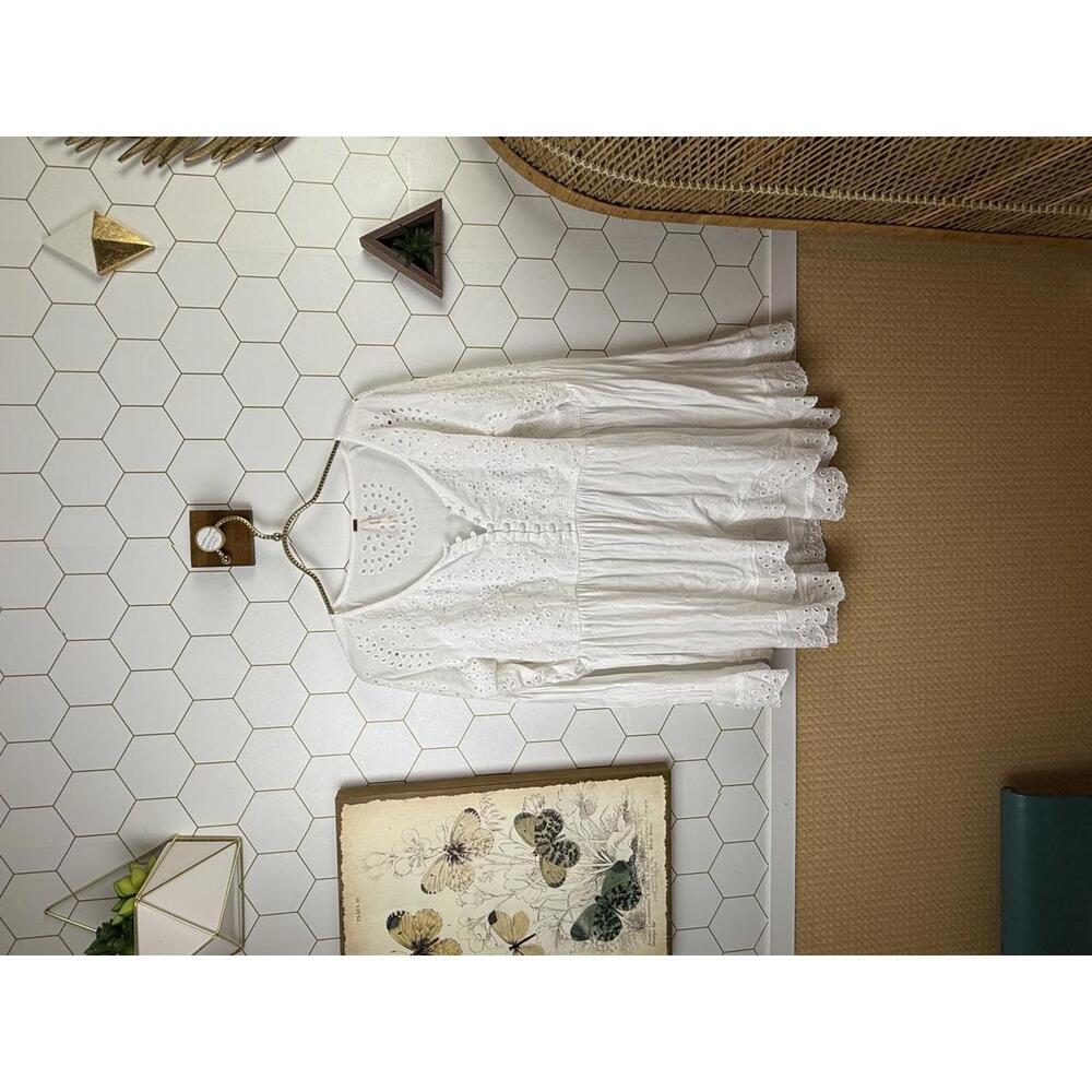 Free People White Sea Of Love Crochet Sparkle Button Tunic Top - Size - Small - Picture 2 of 6